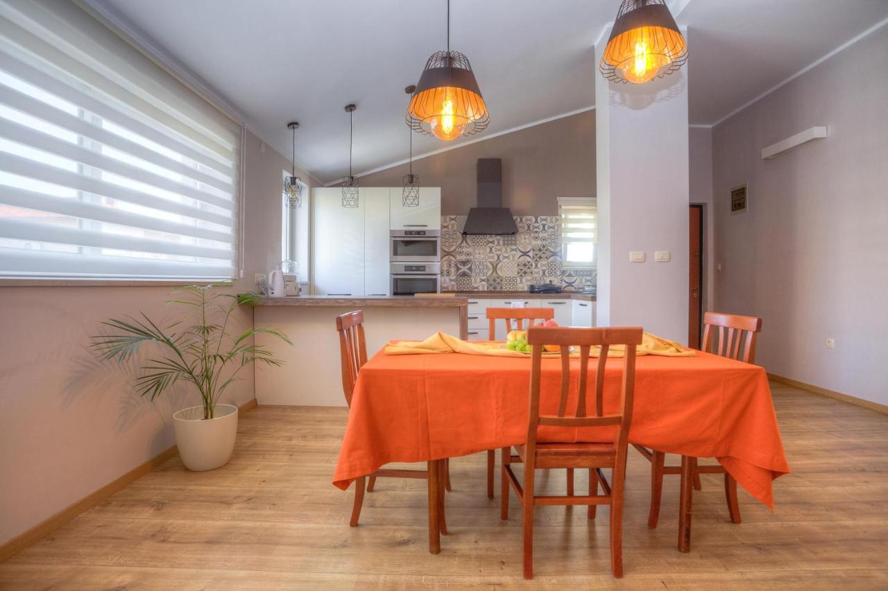Diconi Apartment Pula Ngoại thất bức ảnh