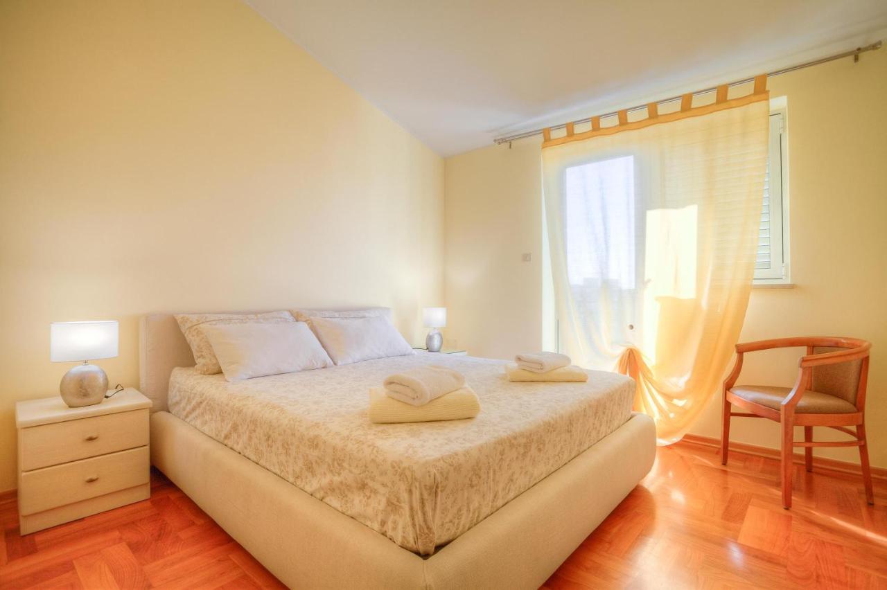Diconi Apartment Pula Ngoại thất bức ảnh